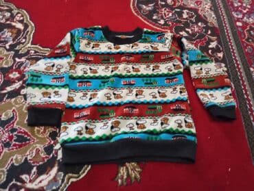 Uşaq sviteri – naxışlı, rəngarəng - Model: Uzunqollu sviter/svitşot - lalafo.az -da Uşaq sviteri – naxışlı, rəngarəng - Model: Uzunqollu sviter/svitşot -