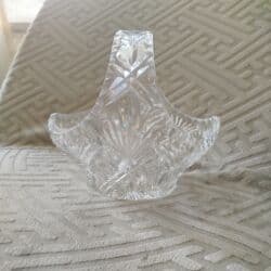 Kəsimli kristal dekorativ səbət 120 azn - Material: yüksək lalafo.az -da Kəsimli kristal dekorativ səbət 120 azn - Material: yüksək