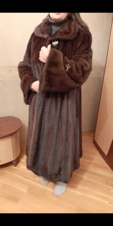 Şuba. Qiymet 1600 m .Razmer 44, 46, 48. Istehsal Italiya Bütöv lalafo.az -da Şuba. Qiymet 1600 m .Razmer 44, 46, 48. Istehsal Italiya Bütöv