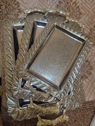 3- lü podnos dəsti istifadə olunmayıb öz qutusundadır. Böyük lalafo.az -da 3- lü podnos dəsti istifadə olunmayıb öz qutusundadır. Böyük