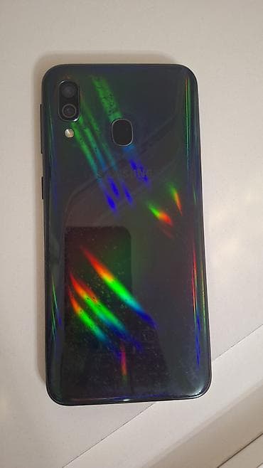 Samsung Galaxy A40, 64 GB, rəng - Qara, İki sim kartlı lalafo.az -da Samsung Galaxy A40, 64 GB, rəng - Qara, İki sim kartlı