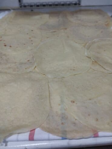 Полуфабрикаты: Məhsul: Əl ilə hazırlanmış xəmək yeməkləri – xırda mantı/qıyma at lalafo.az — 3 Полуфабрикаты: Məhsul: Əl ilə hazırlanmış xəmək yeməkləri – xırda mantı/qıyma — 3