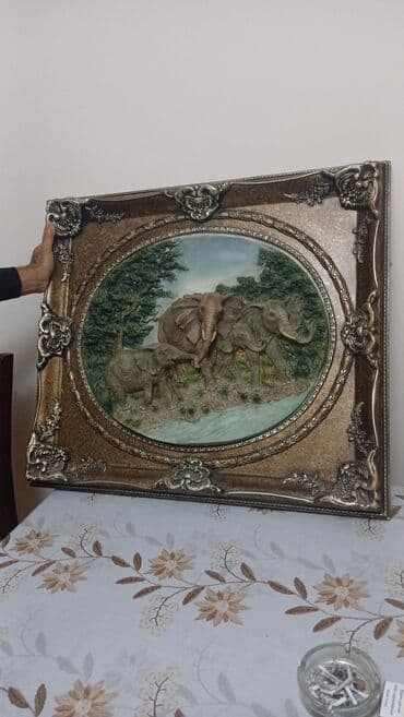 Dekorativ relyef tablo – fil ailəsi motivi - Oval mərkəzli, barokko lalafo.az -da Dekorativ relyef tablo – fil ailəsi motivi - Oval mərkəzli, barokko