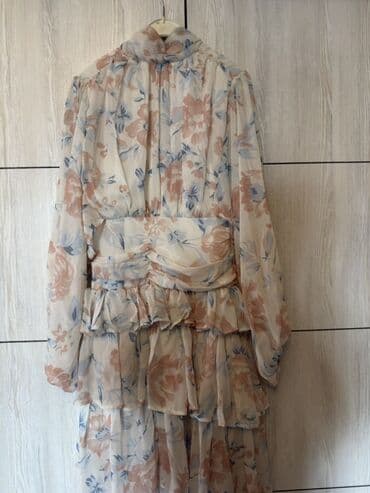 Zərif çiçək naxışlı uzun don - Rənglər: açıq krem fon üzərində pastel lalafo.az -da Zərif çiçək naxışlı uzun don - Rənglər: açıq krem fon üzərində pastel