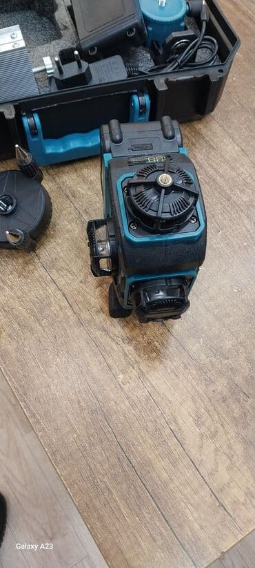 Напольные покрытия: Makita markalı tam təzə və tam işlək Lazer satılır.İki ədəd baterikası at lalafo.az — 3 Напольные покрытия: Makita markalı tam təzə və tam işlək Lazer satılır.İki ədəd baterikası — 3