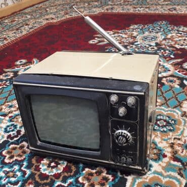 Mini Sovet televizoru. Silelis-4020. İşləmir. Kim istəsə fotosessiya lalafo.az -da Mini Sovet televizoru. Silelis-4020. İşləmir. Kim istəsə fotosessiya