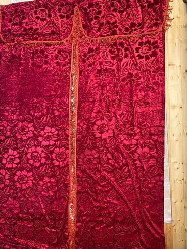 İşlənmiş, Vilyur Pərdə, rəng - Qırmızı, Pulsuz çatdırılma lalafo.az -da İşlənmiş, Vilyur Pərdə, rəng - Qırmızı, Pulsuz çatdırılma