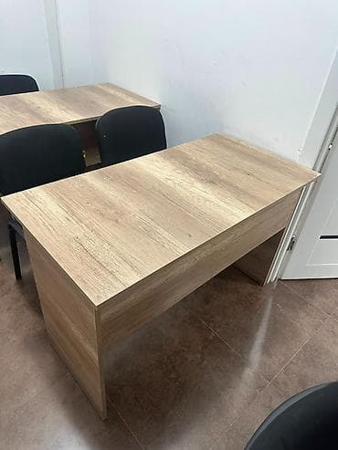 İşlənmiş, Dördbucaq masa lalafo.az -da İşlənmiş, Dördbucaq masa