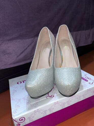 Tuflilər, Ölçü: 37, rəng - Gümüşü, Yeni lalafo.az -da Tuflilər, Ölçü: 37, rəng - Gümüşü, Yeni