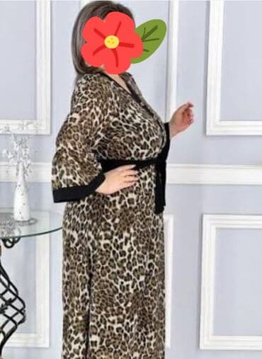 Leopard naxışlı qadın xalatı (plus size) - Model: Uzun, boş kəsimli lalafo.az -da Leopard naxışlı qadın xalatı (plus size) - Model: Uzun, boş kəsimli