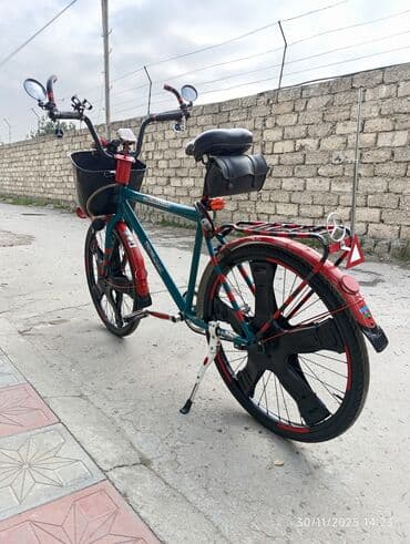 Şəhər gəzintisi üçün fərqli dizaynlı velosiped - Rəng at lalafo.az — 4 Şəhər gəzintisi üçün fərqli dizaynlı velosiped - Rəng — 4