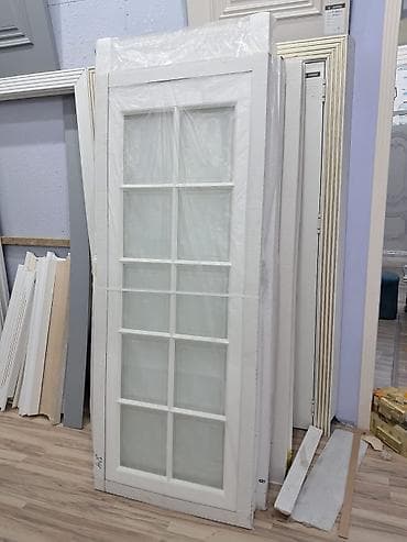 Ağ rəngdə şüşəli interyer qapısı - Klassik dizayn: 3x3 panelli (9 lalafo.az -da Ağ rəngdə şüşəli interyer qapısı - Klassik dizayn: 3x3 panelli (9