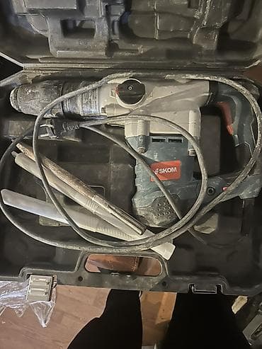 Skom markalı elektrikli perforator/rotor çekic. Xüsusiyyətlər: - lalafo.az -da Skom markalı elektrikli perforator/rotor çekic. Xüsusiyyətlər: -