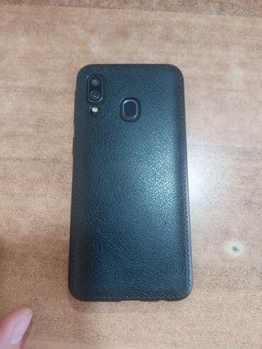 Samsung Galaxy A40, 64 GB, rəng - Göy, Barmaq izi lalafo.az -da Samsung Galaxy A40, 64 GB, rəng - Göy, Barmaq izi