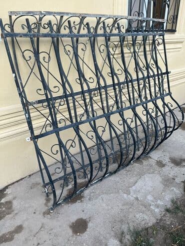 Dəmir pəncərə barmaqlığı Ünvan; Gəncə şəhəri Sadıllı qəsəbəsi Əllədin lalafo.az -da Dəmir pəncərə barmaqlığı Ünvan; Gəncə şəhəri Sadıllı qəsəbəsi Əllədin