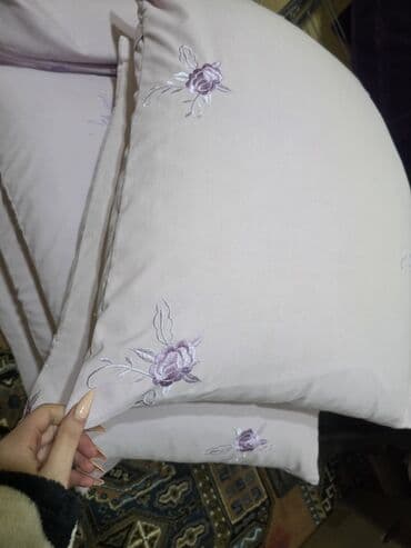 Zərif naxışlı yastıq dəsti - Material: yumşaq, nəfəsalan parça lalafo.az -da Zərif naxışlı yastıq dəsti - Material: yumşaq, nəfəsalan parça