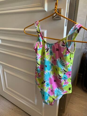 Defacto-9-10 yaş kupalnik,yaxşl vəziyyətdədir.Hər biri 7 m Ünvan lalafo.az -da Defacto-9-10 yaş kupalnik,yaxşl vəziyyətdədir.Hər biri 7 m Ünvan