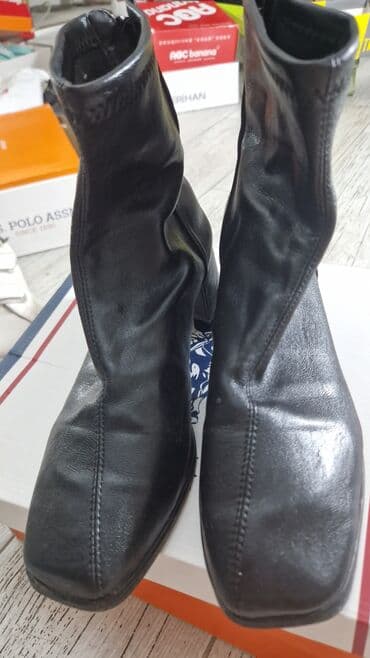 Ölçü: 39, rəng - Qara, İşlənmiş lalafo.az -da Ölçü: 39, rəng - Qara, İşlənmiş