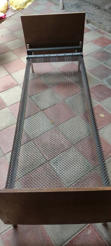 Təknəfərlik çarpayı, Bazasız, Matrassız, Siyirməsiz lalafo.az -da Təknəfərlik çarpayı, Bazasız, Matrassız, Siyirməsiz