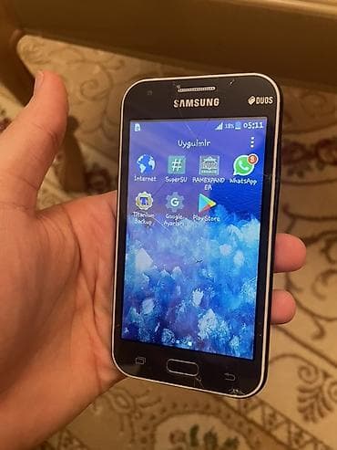 Samsung Galaxy J1, rəng - Qara, İki sim kartlı lalafo.az -da Samsung Galaxy J1, rəng - Qara, İki sim kartlı