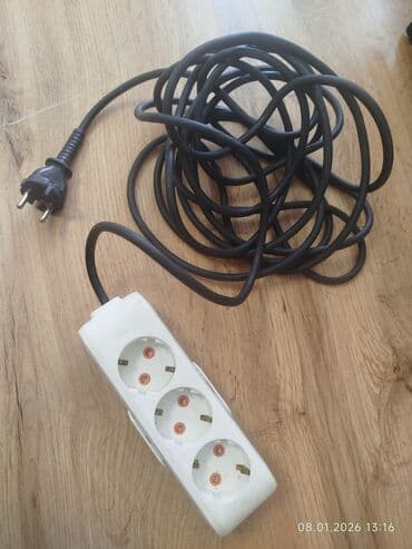 6 metr uzunluğunda. Uzatma kabeli – 3 yuvalı lalafo.az -da 6 metr uzunluğunda. Uzatma kabeli – 3 yuvalı