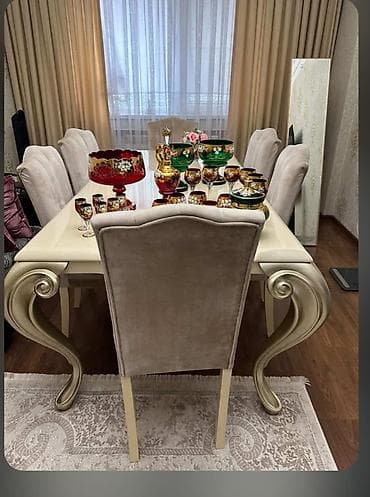 Qonaq otağı üçün, İşlənmiş, Dördbucaq masa, 6 stul lalafo.az -da Qonaq otağı üçün, İşlənmiş, Dördbucaq masa, 6 stul