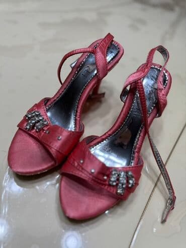 Ölçü: 38, rəng - Çəhrayı, İşlənmiş lalafo.az -da Ölçü: 38, rəng - Çəhrayı, İşlənmiş