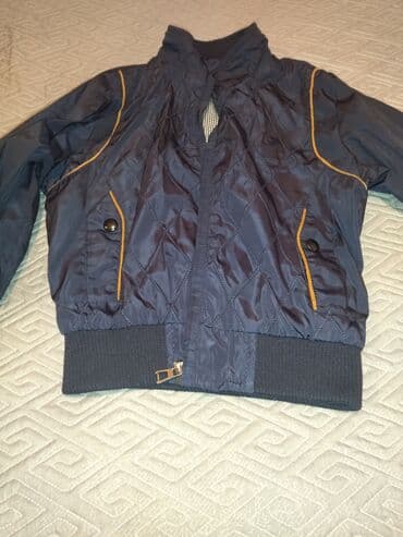 Kurtka.10-11 yaşa gedir. Yaz payız üçün. Binə qəsəbəsində🙏.Həftə içı lalafo.az -da Kurtka.10-11 yaşa gedir. Yaz payız üçün. Binə qəsəbəsində🙏.Həftə içı