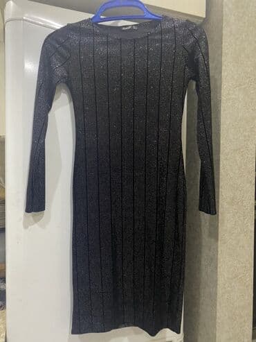 Qara rəngli, parıltılı zolaqlı qadın donu - Model: bədənə oturan lalafo.az -da Qara rəngli, parıltılı zolaqlı qadın donu - Model: bədənə oturan