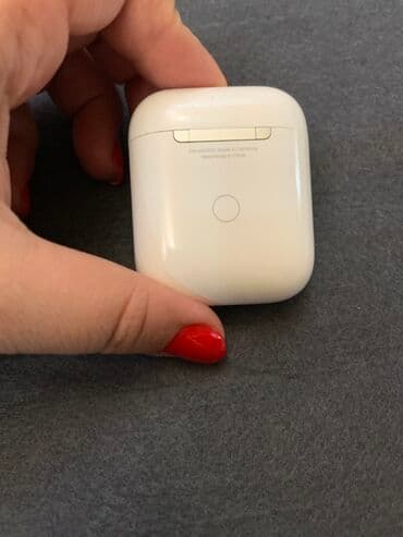 Apple AirPods (2-ci nəsil)wireless – Şarj qutusu ilə- ideal lalafo.az -da Apple AirPods (2-ci nəsil)wireless – Şarj qutusu ilə- ideal