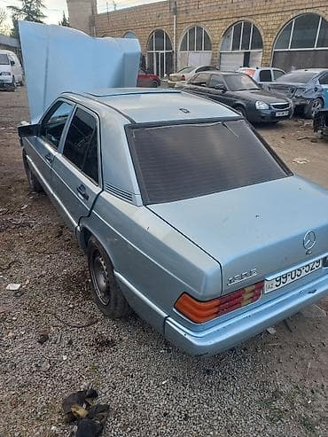 Mercedes 190 sokulur mator karobka ela veziyyetdedi kime ne lazim lalafo.az -da — 4 Mercedes 190 sokulur mator karobka ela veziyyetdedi kime ne lazim — 4