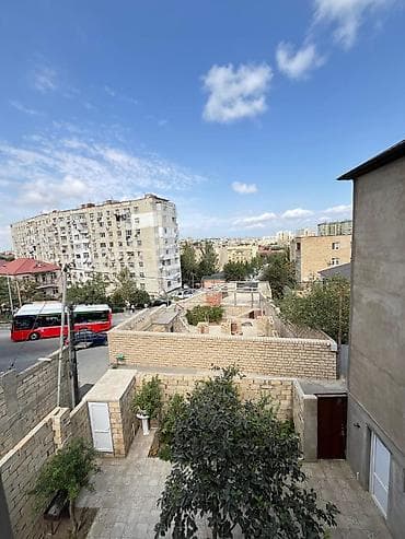 Badamdar qəs. 6 otaqlı, 202 kv. m, Orta təmir lalafo.az -da Badamdar qəs. 6 otaqlı, 202 kv. m, Orta təmir