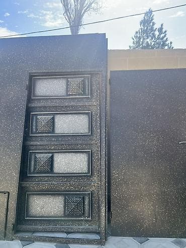 Dəmir Həyət darvazası, Qapı ilə, rəng - Qara, Kredit yoxdur lalafo.az -da Dəmir Həyət darvazası, Qapı ilə, rəng - Qara, Kredit yoxdur