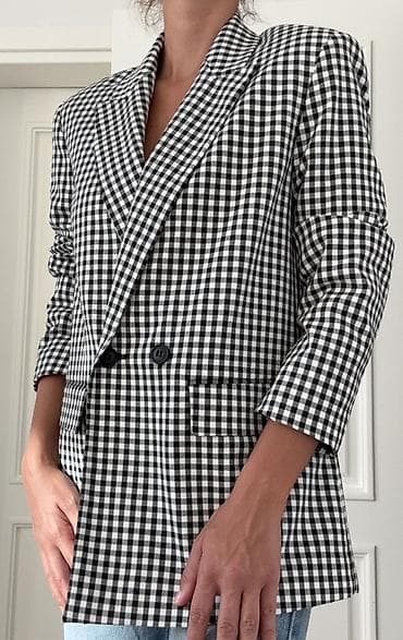 Qara-ağ xallı (gingham) - Kəsim: Düz/relaks siluet, klassik qartma lalafo.az -da Qara-ağ xallı (gingham) - Kəsim: Düz/relaks siluet, klassik qartma
