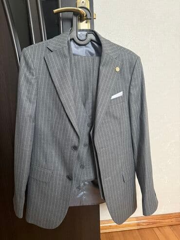 ALFA Suit üçlü kostyum dəsti - Model: Slim Fit, sirkəvari şaquli lalafo.az -da ALFA Suit üçlü kostyum dəsti - Model: Slim Fit, sirkəvari şaquli