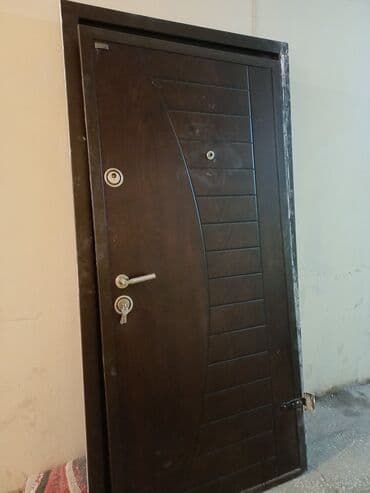 Двери жалюзи: Metall çərçivəli giriş qapısı - Material: polad korpus, MDF/laminat at lalafo.az — 3 Двери жалюзи: Metall çərçivəli giriş qapısı - Material: polad korpus, MDF/laminat — 3