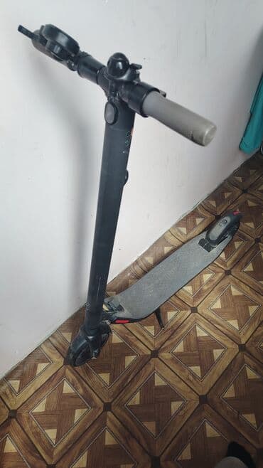 İşlənmiş Elektrik samokat ≤ 5", ≤ 250 Vt, 16 - 25 km/s, Ünvandan götürmə lalafo.az -da İşlənmiş Elektrik samokat ≤ 5", ≤ 250 Vt, 16 - 25 km/s, Ünvandan götürmə