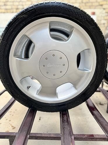 Yeni Disk təkər Mercedes-Benz 275 / 35 / R 18, 4 Boltlu lalafo.az -da Yeni Disk təkər Mercedes-Benz 275 / 35 / R 18, 4 Boltlu