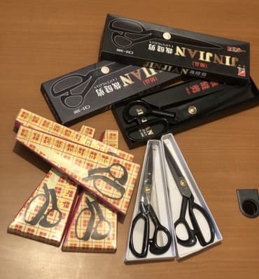 Qayci
 Derzi qaycilari yyenidir böyüklər 50azn kiçiklər 30azn yenidir lalafo.az -da Qayci
 Derzi qaycilari yyenidir böyüklər 50azn kiçiklər 30azn yenidir