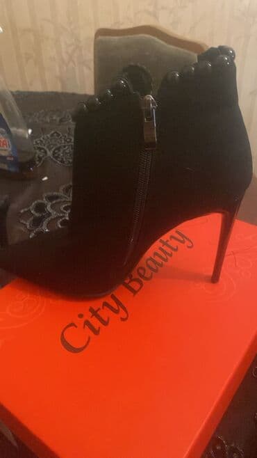 Ölçü: 36, rəng - Qara, Yeni lalafo.az -da Ölçü: 36, rəng - Qara, Yeni