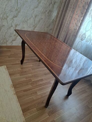 Qonaq masası, İşlənmiş lalafo.az -da Qonaq masası, İşlənmiş