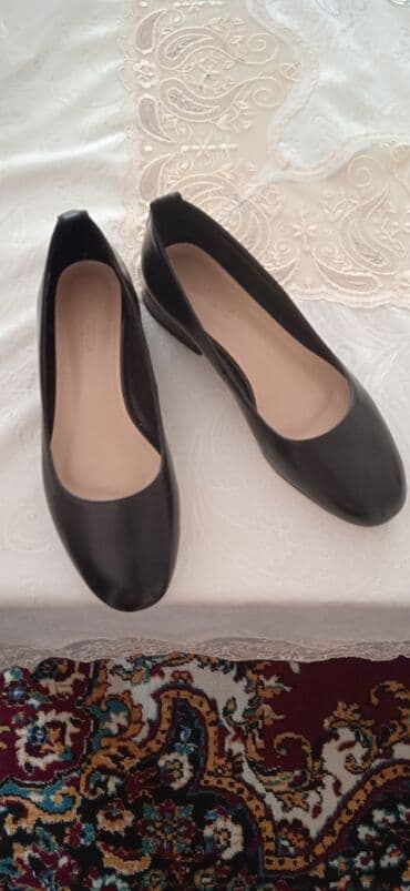 Tuflilər, Ölçü: 39, rəng - Qara, İşlənmiş lalafo.az -da Tuflilər, Ölçü: 39, rəng - Qara, İşlənmiş