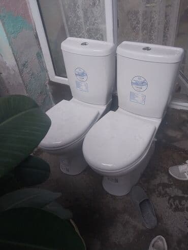 Unitazlar: İki ədəd kombinə edilmiş ayaqyolu (unitaz) dəsti. Xüsusiyyətlər: - lalafo.az -da — 3 Unitazlar: İki ədəd kombinə edilmiş ayaqyolu (unitaz) dəsti. Xüsusiyyətlər: - — 3
