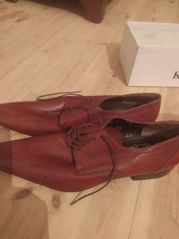 Klassik kişi dəri ayaqqabıları - Model: bağlama ilə, uzun və sivri lalafo.az -da Klassik kişi dəri ayaqqabıları - Model: bağlama ilə, uzun və sivri