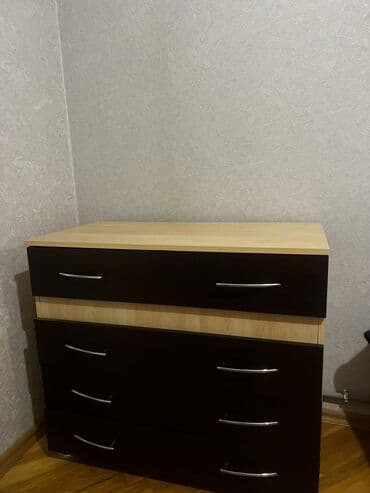 Пуфики: Односпальная кровать, Комод, Б/у at lalafo.az — 2 Пуфики: Односпальная кровать, Комод, Б/у — 2