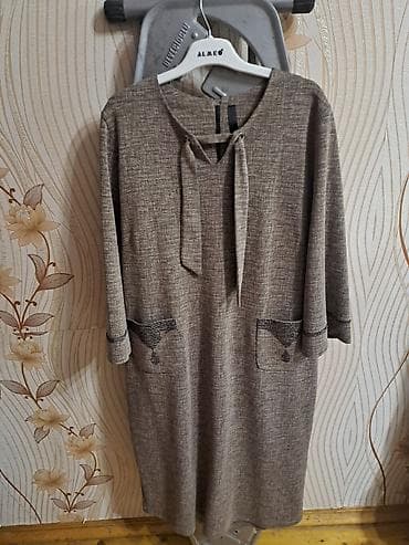 Ikinci el 56 ölcüyə geden orta yaşlı xanımlar ücün diz hissədən 1 lalafo.az -da Ikinci el 56 ölcüyə geden orta yaşlı xanımlar ücün diz hissədən 1