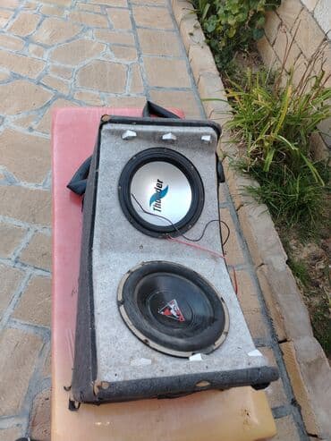 İki ədəd subwoofer olan avtomobil üçün akustik sabvufer qutusu lalafo.az -da İki ədəd subwoofer olan avtomobil üçün akustik sabvufer qutusu