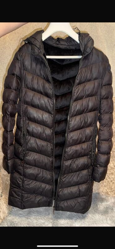 Qadınlar üçün uzun şişmə qış gödəkçəsi - Rəng: qara - Model: uzun lalafo.az -da Qadınlar üçün uzun şişmə qış gödəkçəsi - Rəng: qara - Model: uzun