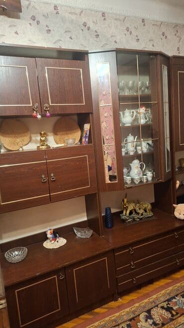 Qonaq otağı üçün modullu divar mebeli - Material: tünd qəhvəyi rəngli lalafo.az -da Qonaq otağı üçün modullu divar mebeli - Material: tünd qəhvəyi rəngli