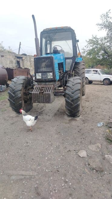 Kənd təsərrüfatı texnikası paketi - Traktor: kabinli, ön çəkili, iri lalafo.az -da Kənd təsərrüfatı texnikası paketi - Traktor: kabinli, ön çəkili, iri